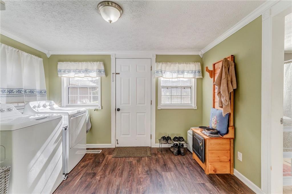 264 Pocket Road NW