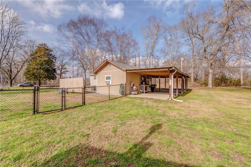 264 Pocket Road NW
