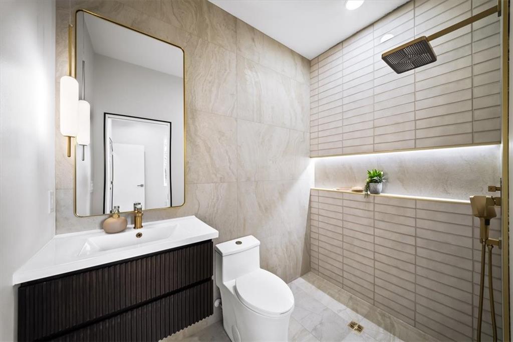 172 Racine Street SW