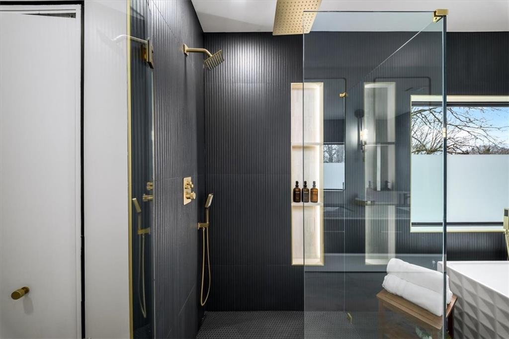 172 Racine Street SW