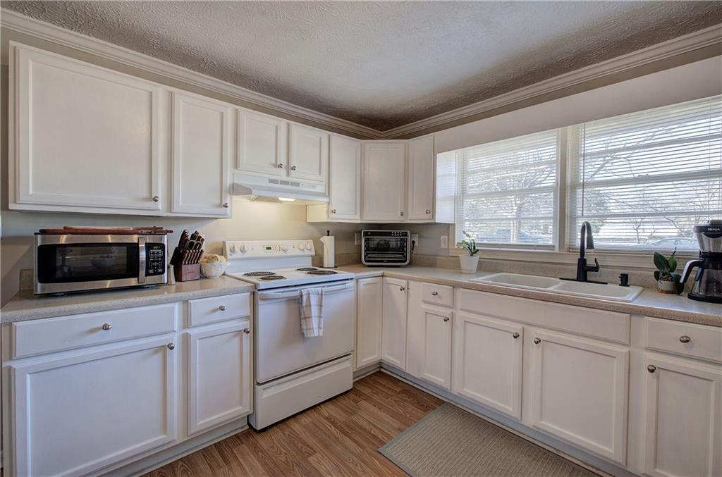33 Carnes Road SW