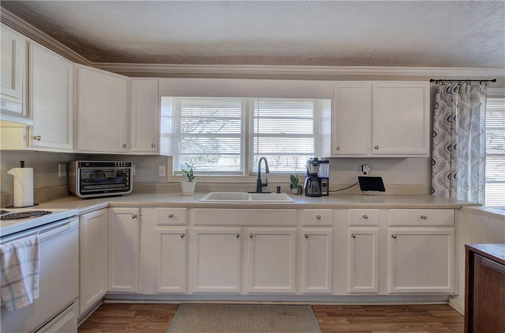 33 Carnes Road SW
