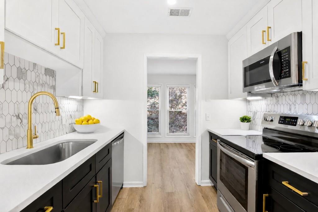 3113 Lake Pointe Circle