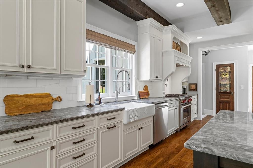 110 Manor Ridge Drive