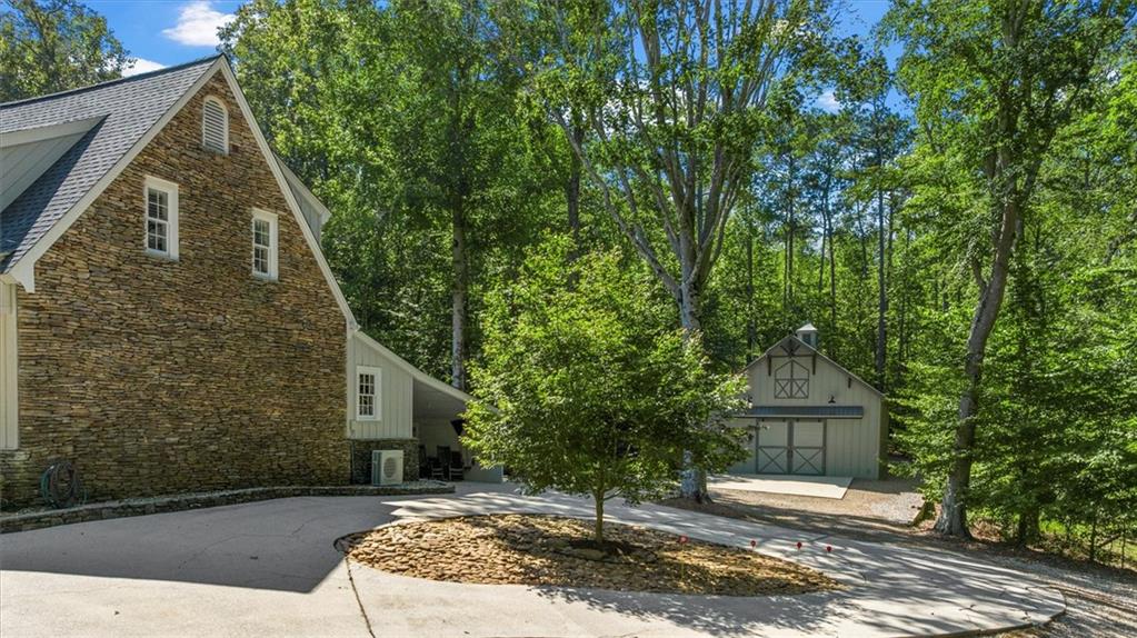 110 Manor Ridge Drive