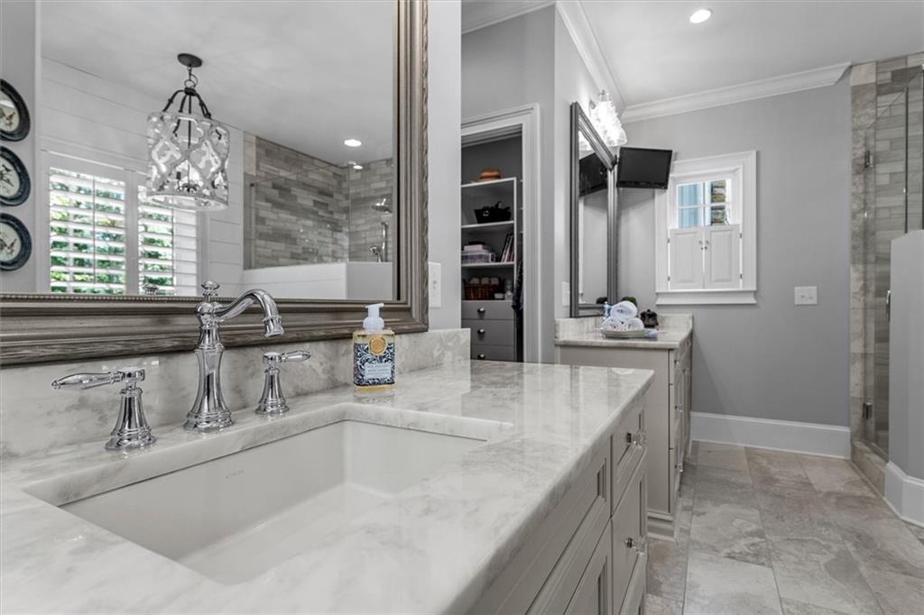 110 Manor Ridge Drive