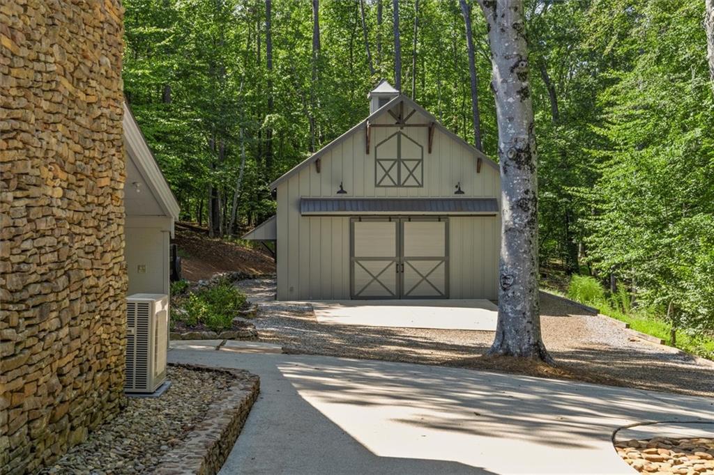 110 Manor Ridge Drive