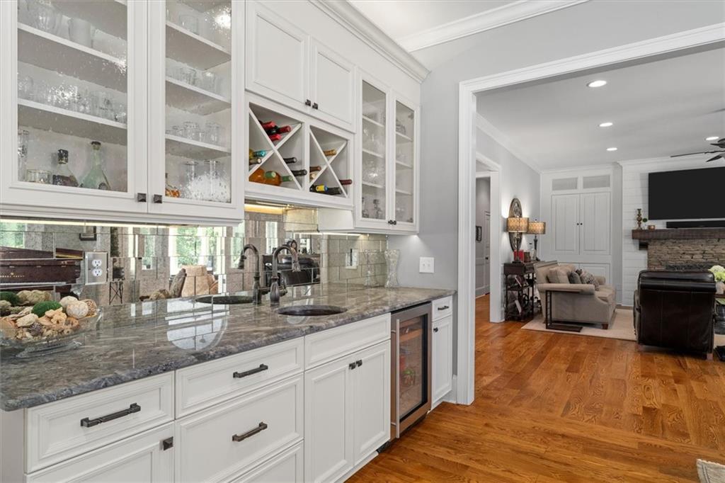 110 Manor Ridge Drive