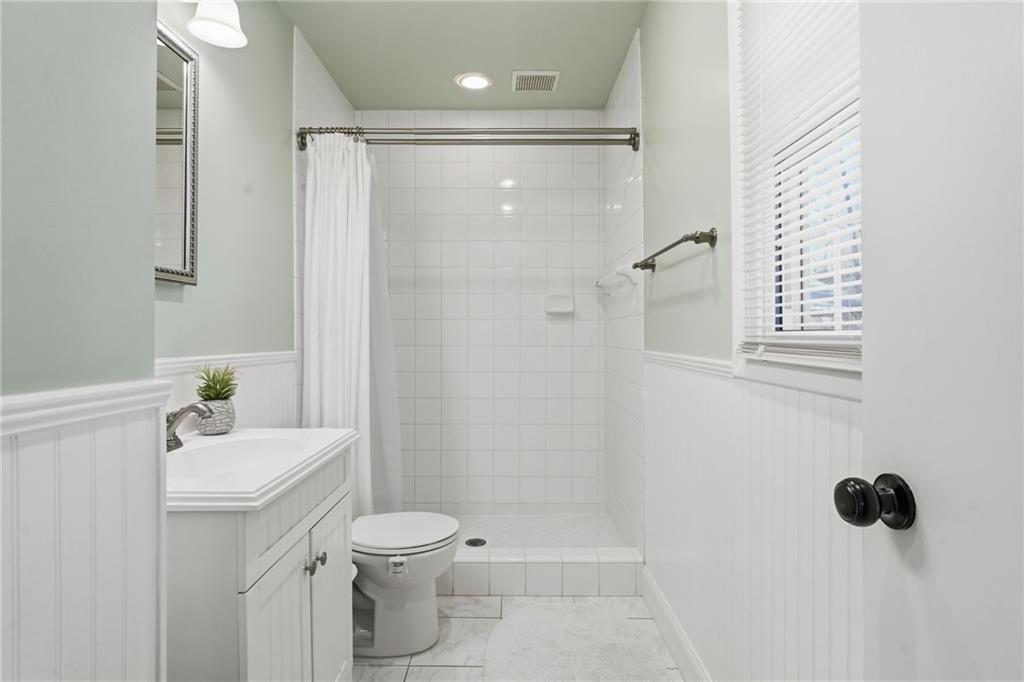 1437 Shadowbrook Drive
