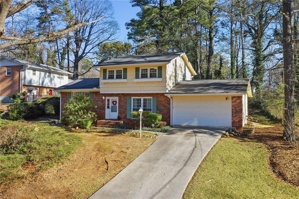 1437 Shadowbrook Drive