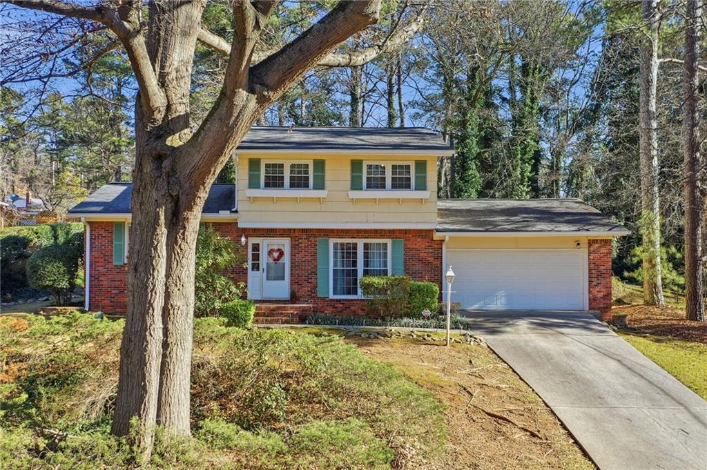 1437 Shadowbrook Drive