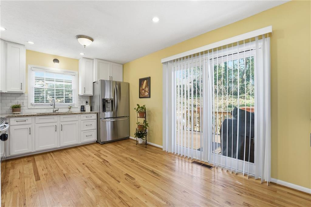 1437 Shadowbrook Drive