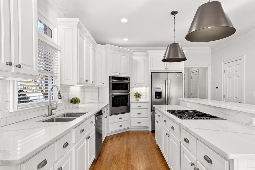 1841 E Gate Cove