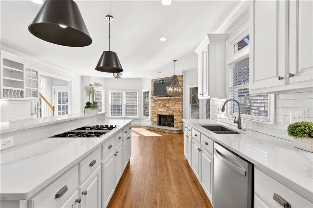 1841 E Gate Cove