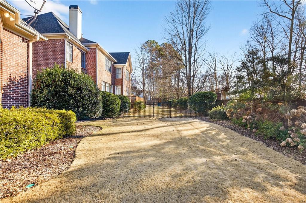 1841 E Gate Cove