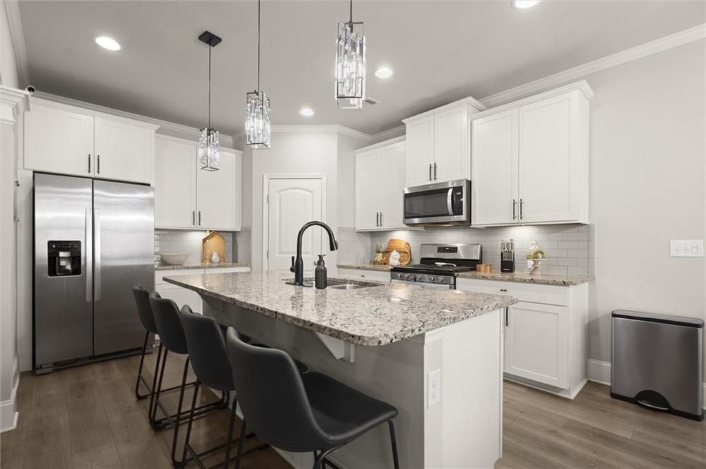 6379 Crosscreek Lane
