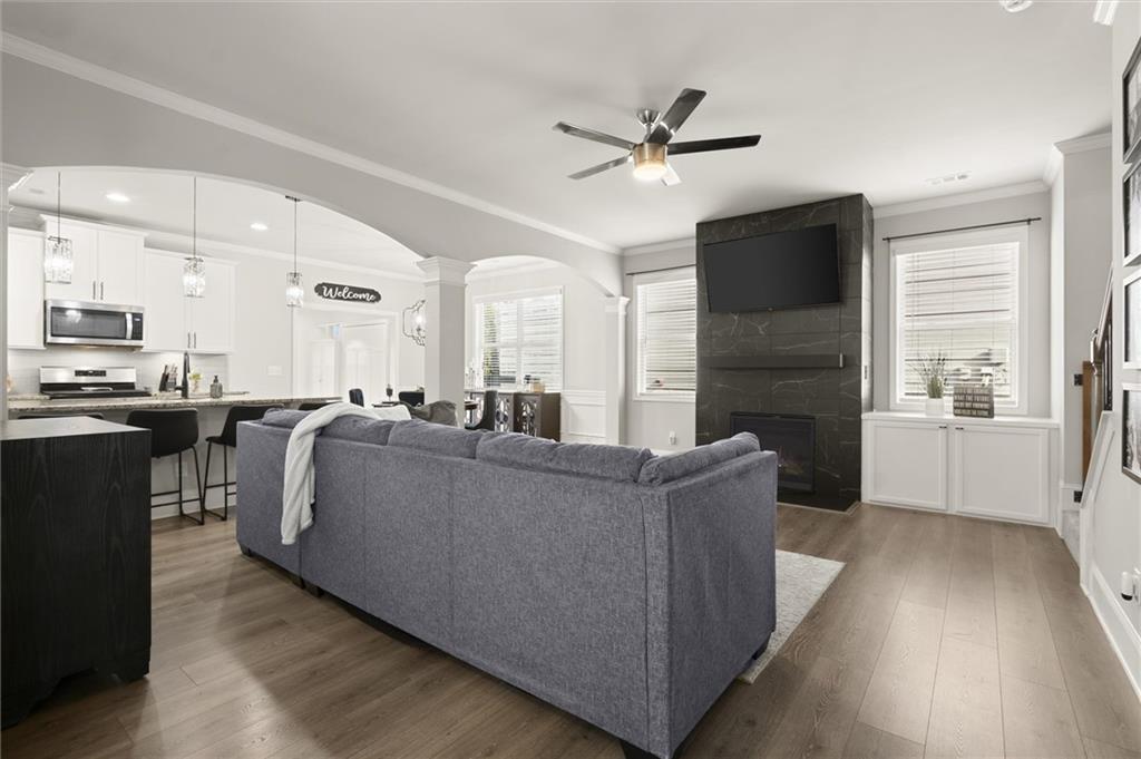 6379 Crosscreek Lane