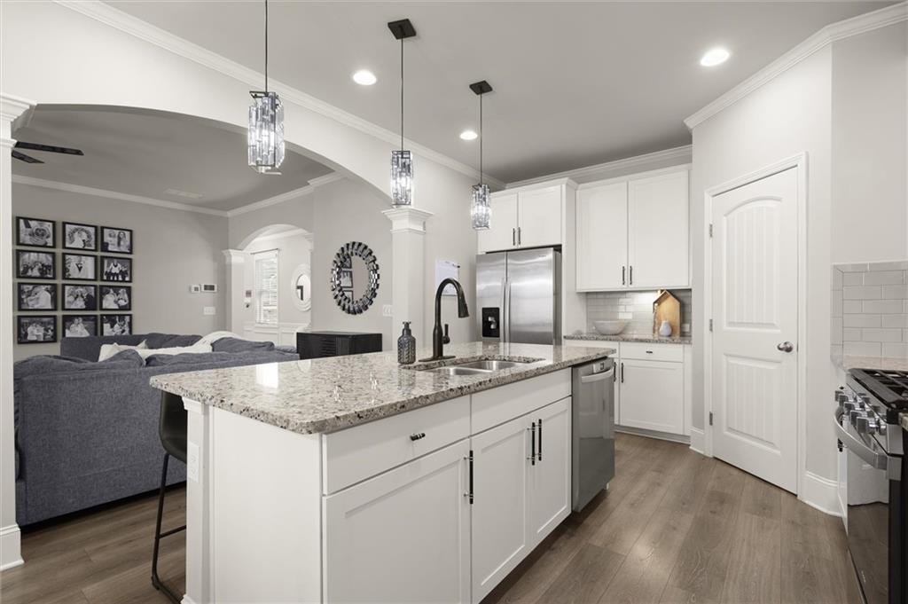 6379 Crosscreek Lane
