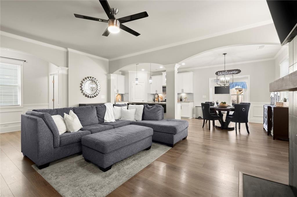 6379 Crosscreek Lane