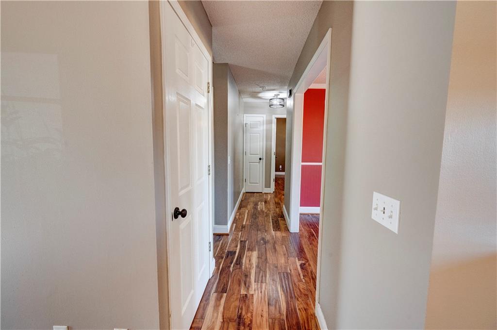 337 Oakland Drive SE