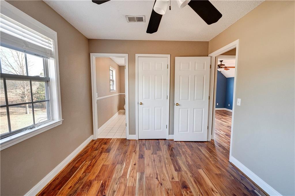 337 Oakland Drive SE