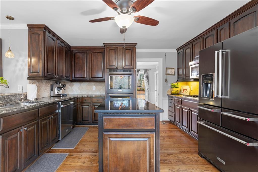 3950 W Cooper Lake Drive SE