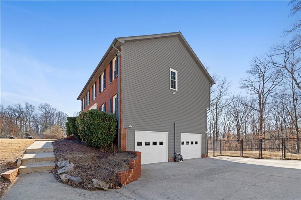 3950 W Cooper Lake Drive SE