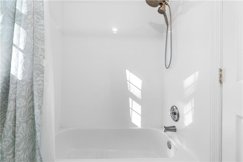 3950 W Cooper Lake Drive SE