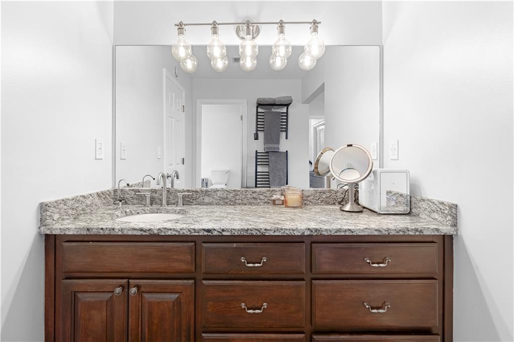 3950 W Cooper Lake Drive SE