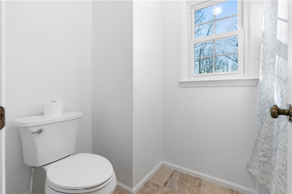 3950 W Cooper Lake Drive SE