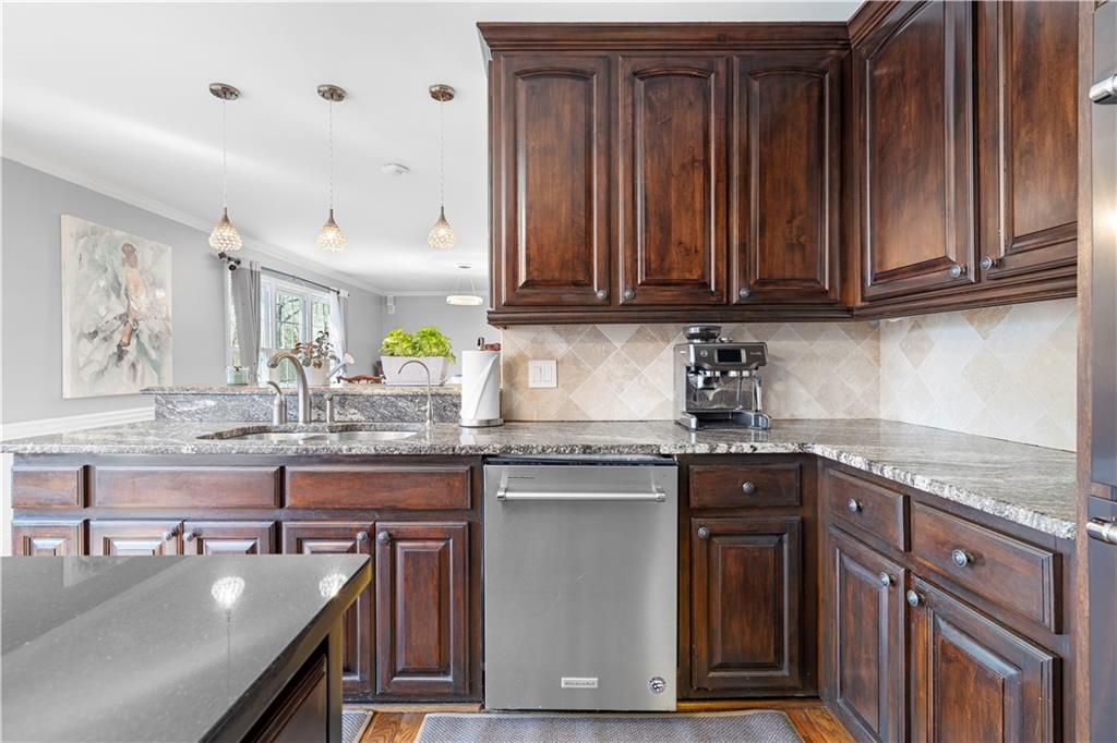 3950 W Cooper Lake Drive SE