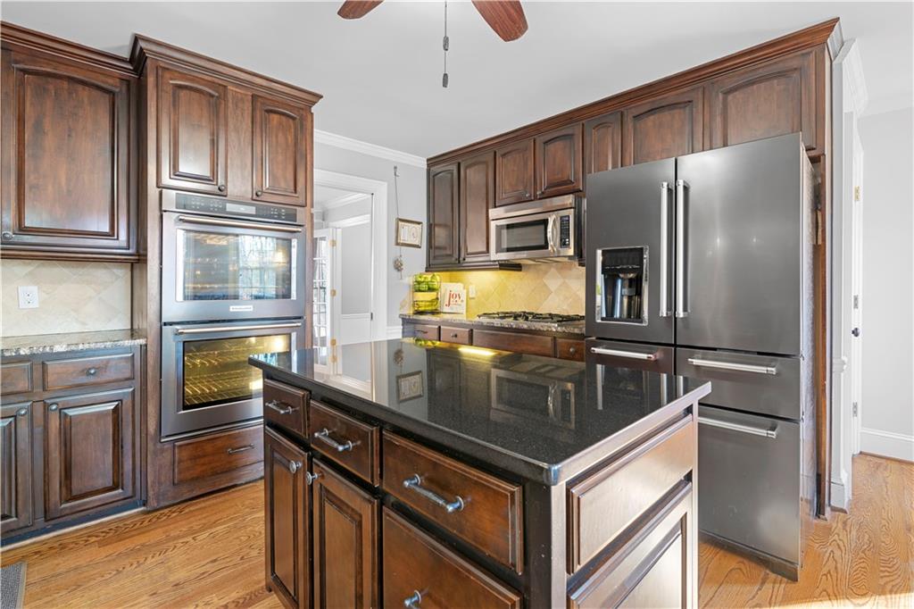 3950 W Cooper Lake Drive SE