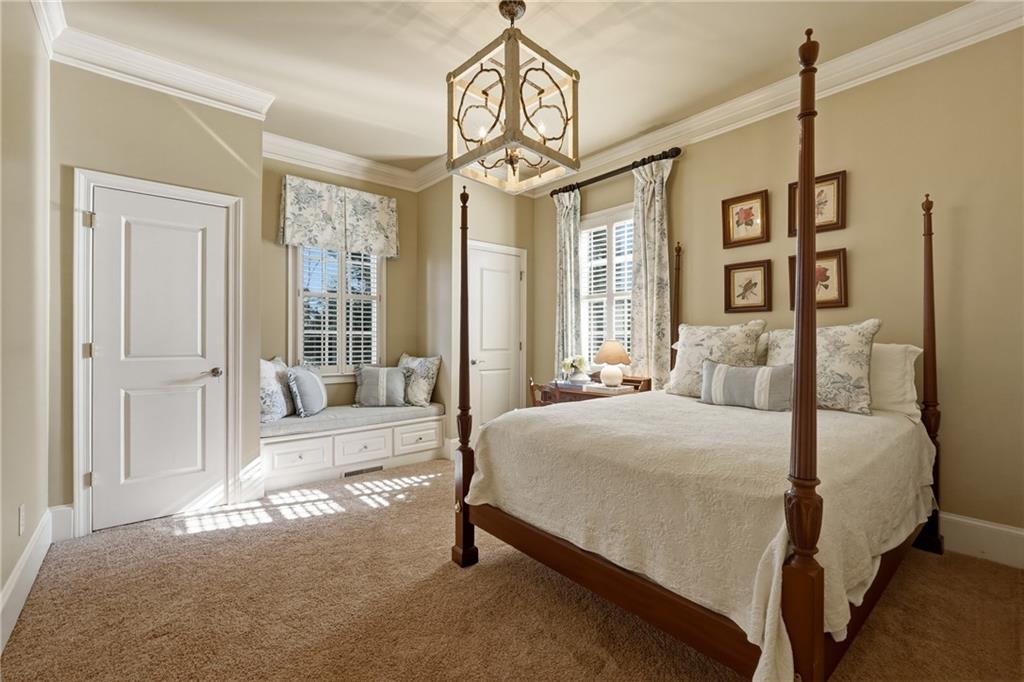 5430 Laurel Oak Drive