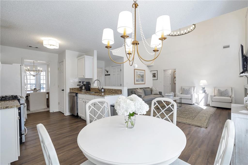 576 Ashland Parkway