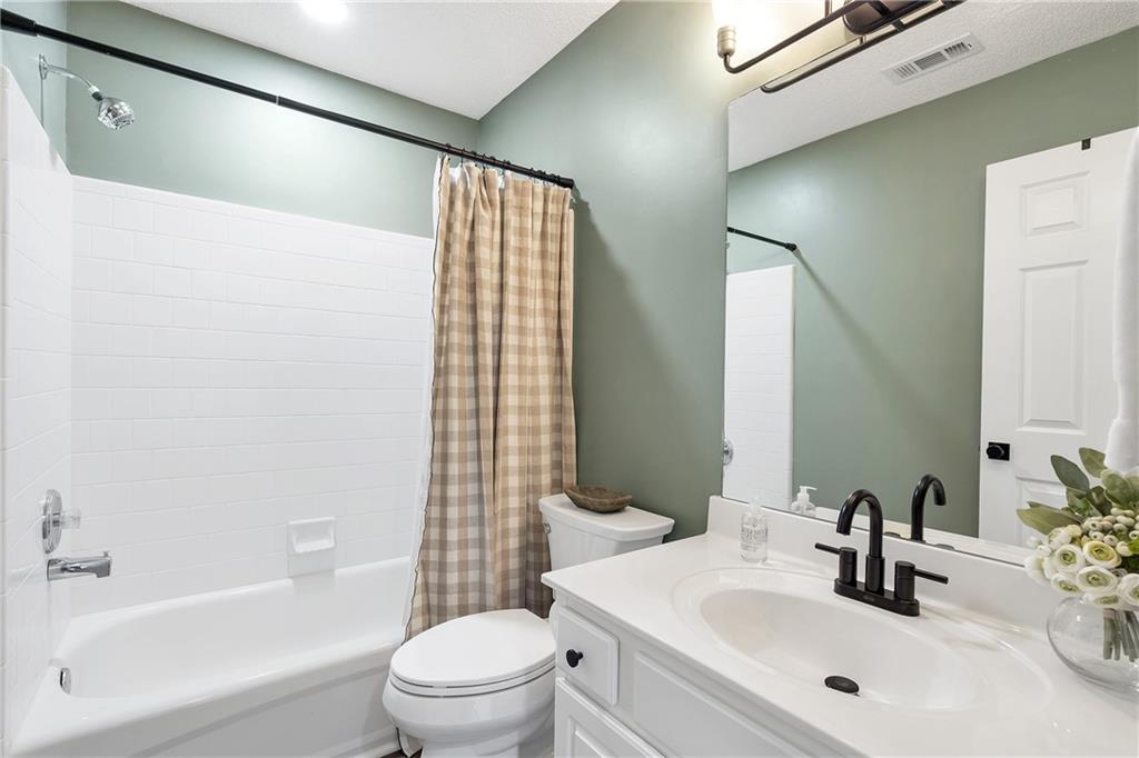 576 Ashland Parkway