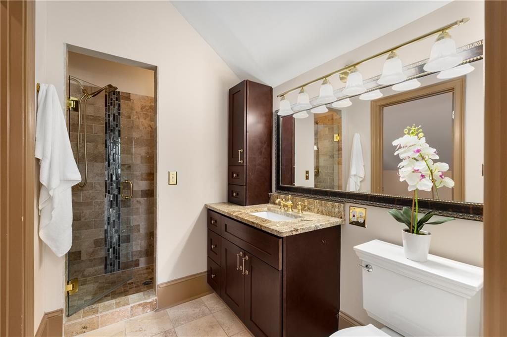 3786 Turnberry Court