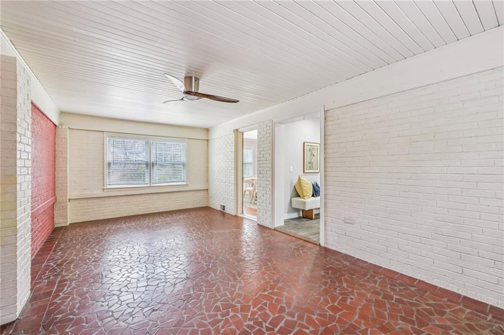 364 W Parkwood Road