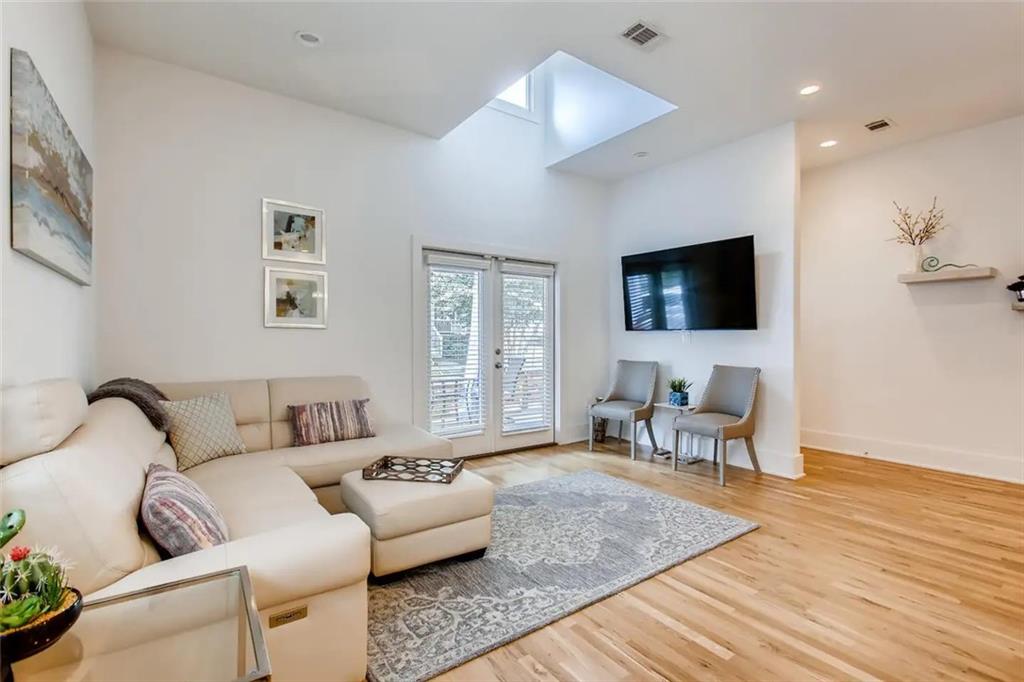 655 Mcgruder Street NE