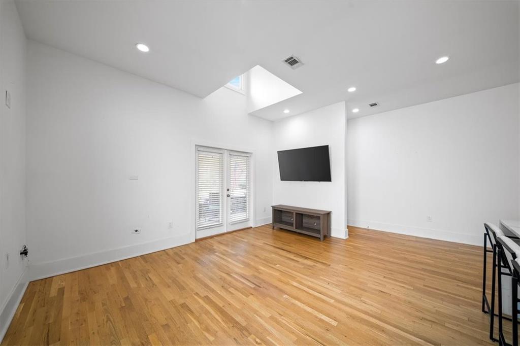 655 Mcgruder Street NE