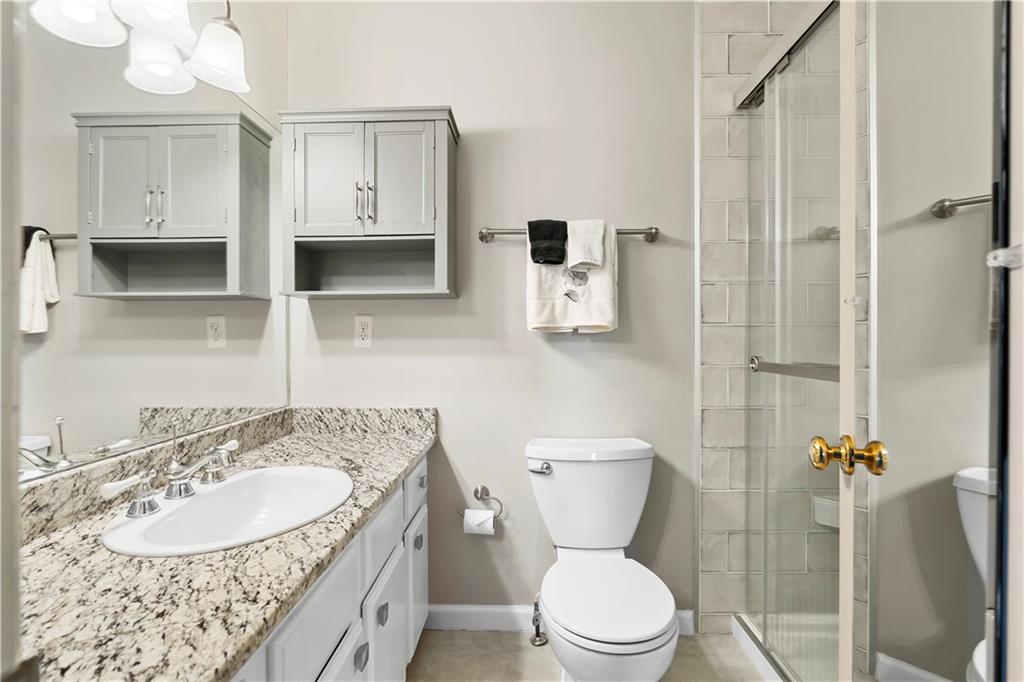 273 Shaded Oaks Lane SE