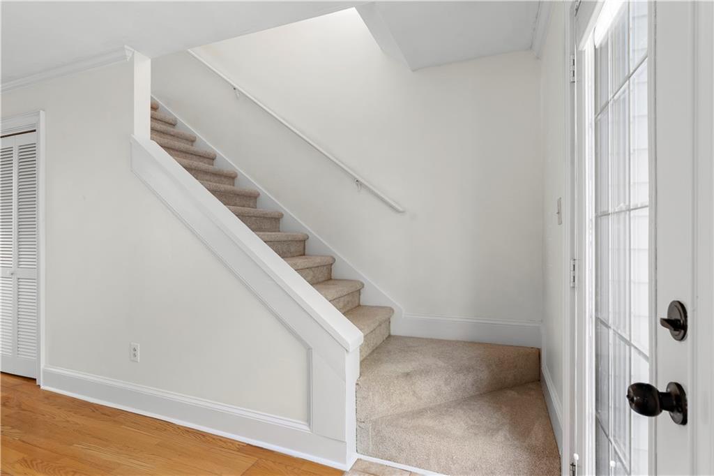 273 Shaded Oaks Lane SE