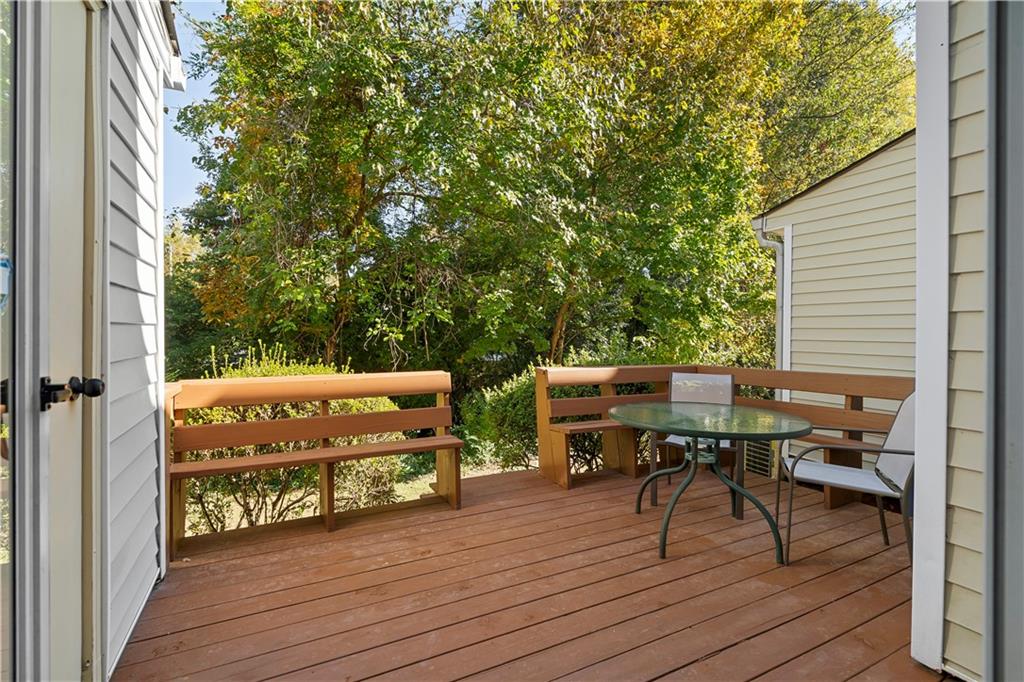 273 Shaded Oaks Lane SE