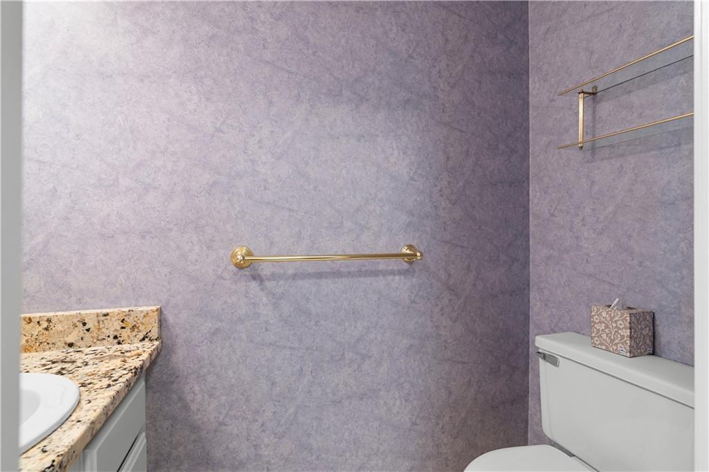 273 Shaded Oaks Lane SE