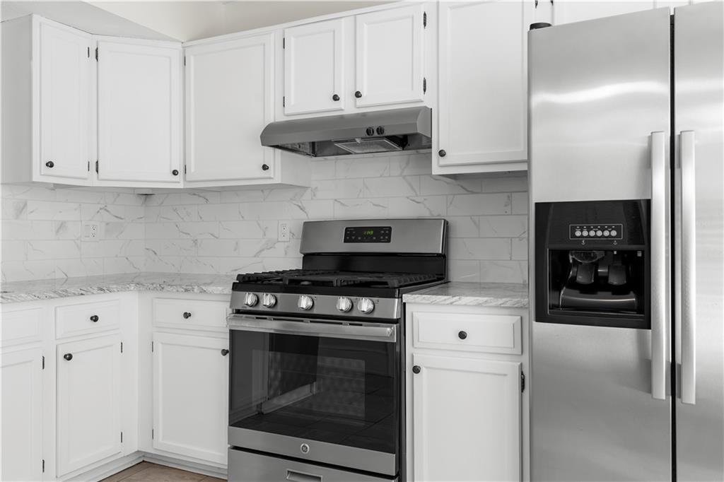 273 Shaded Oaks Lane SE