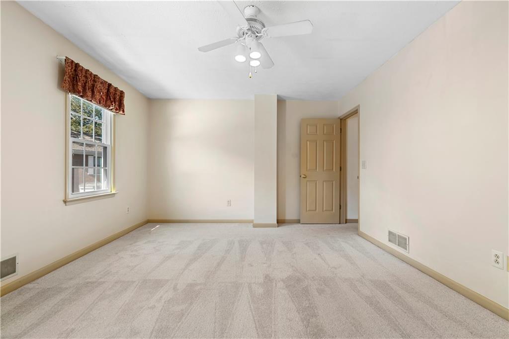 273 Shaded Oaks Lane SE