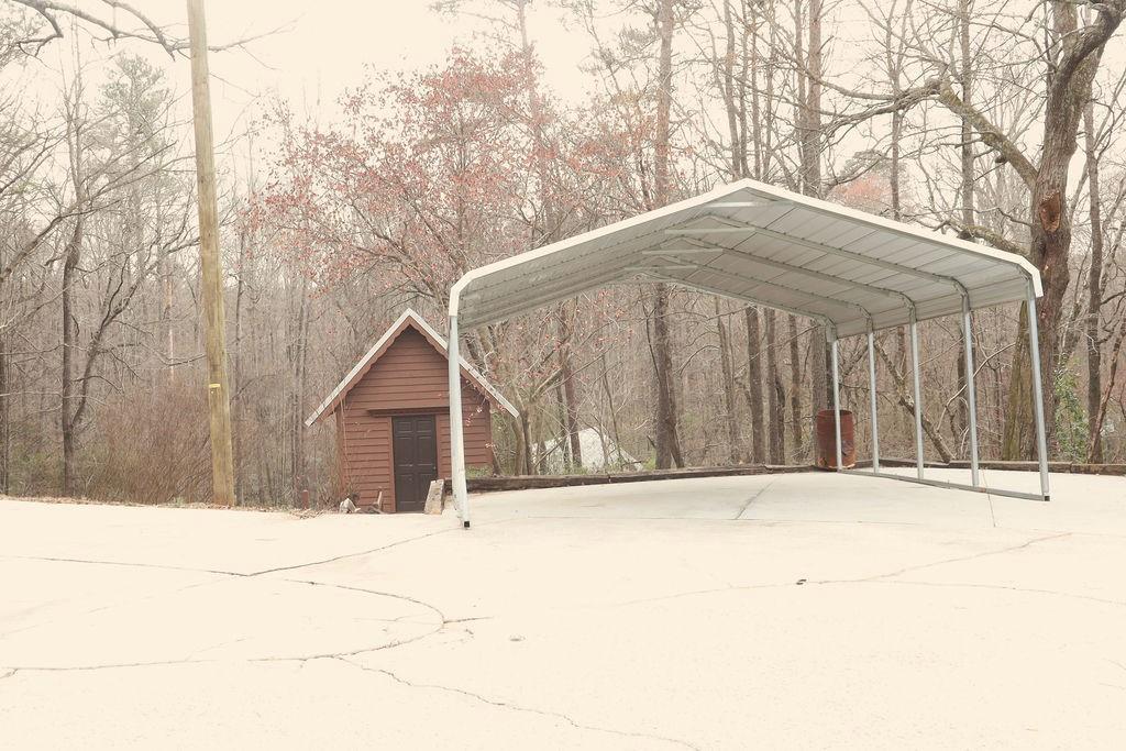 275 Roberts Road