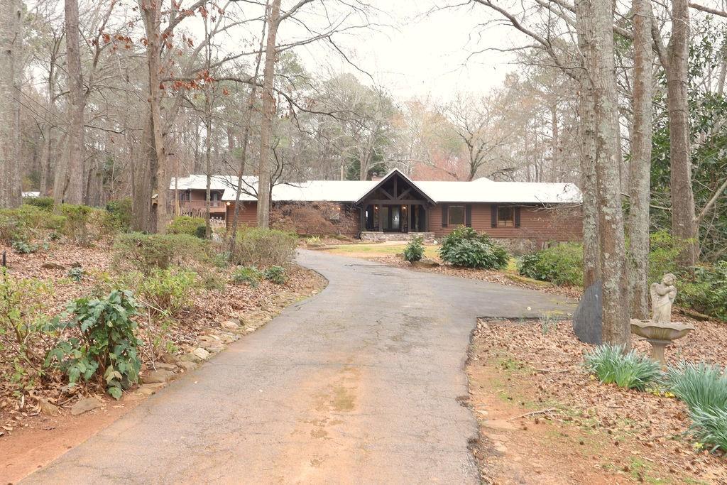 275 Roberts Road