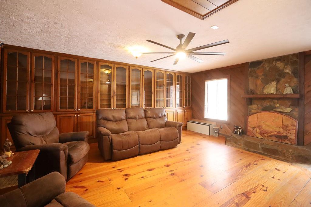 275 Roberts Road