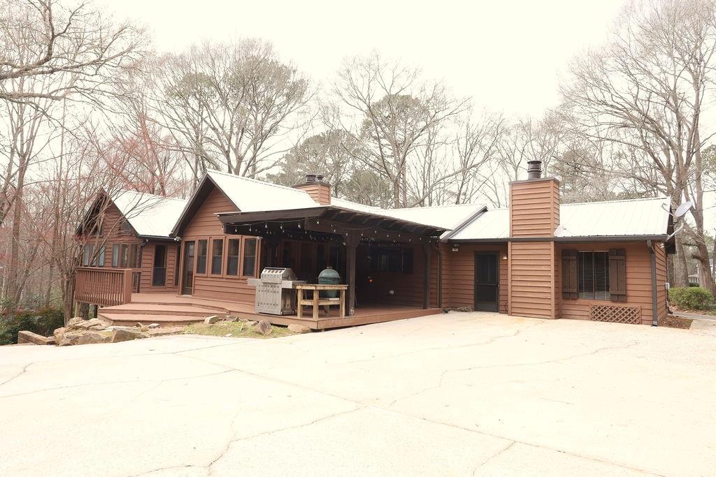 275 Roberts Road