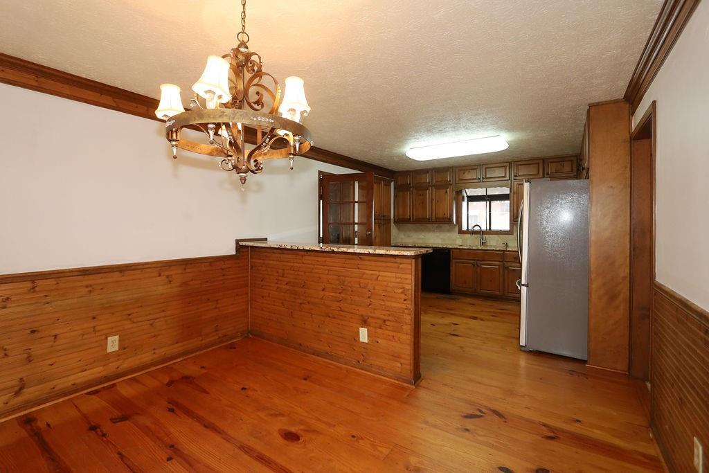 275 Roberts Road